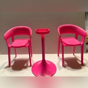 Barbie Doll Dream House           Pink Dining Chair Set